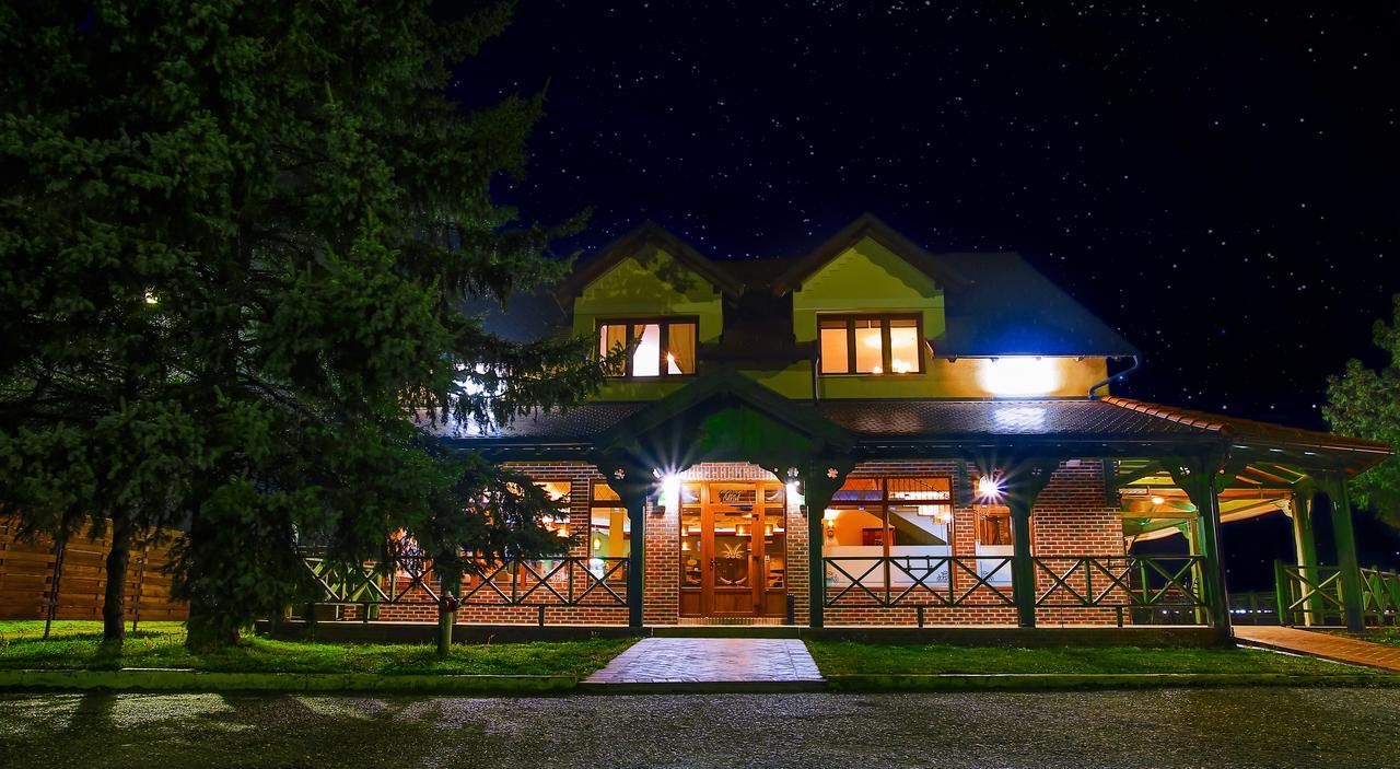 Hotel Moja Carda Temerin Экстерьер фото