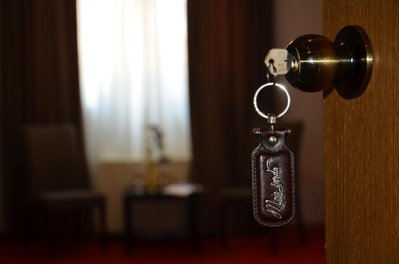 Hotel Moja Carda Temerin Экстерьер фото